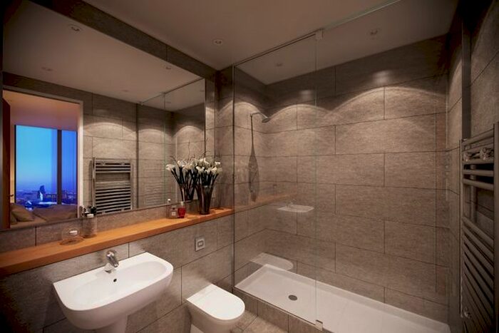 2 Bedroom Flat For Sale In Michigan Avenue, Salford, M50