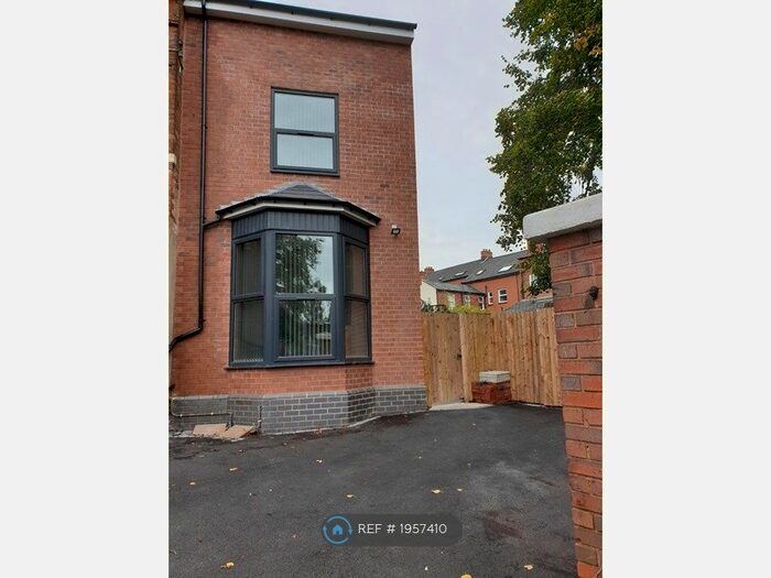 2 Bedroom Flat To Rent In Moseley, Birmingham, B13