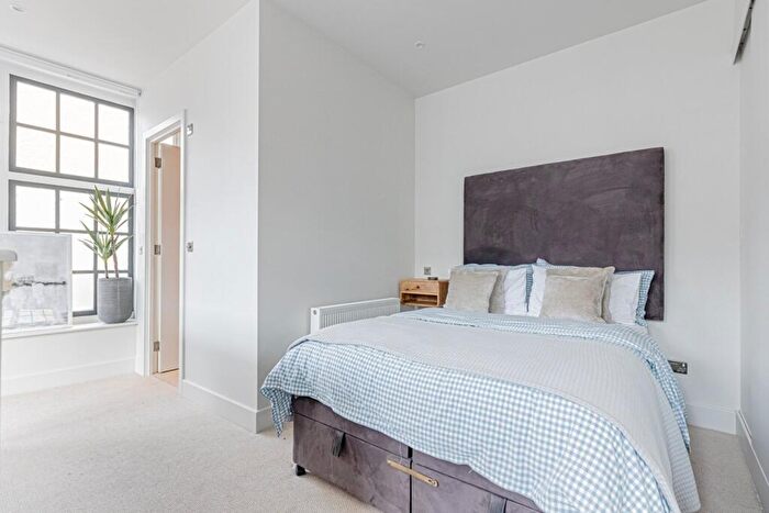 1 Bedroom Flat To Rent In Arlington Avenue, Islington, N1