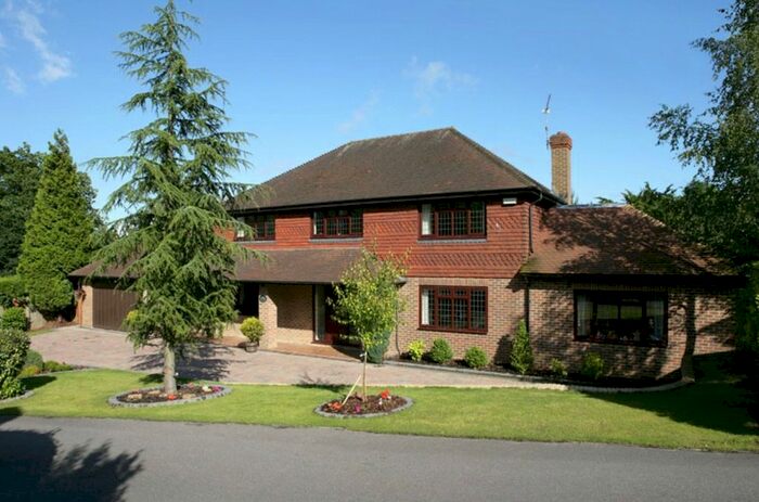 5 Bedroom Detached House To Rent In White Friars, Sevenoaks, Kent, TN13