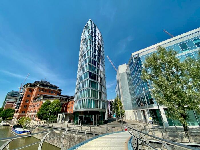 2 Bedroom Flat To Rent In Glass Wharf, Bristol, BS2