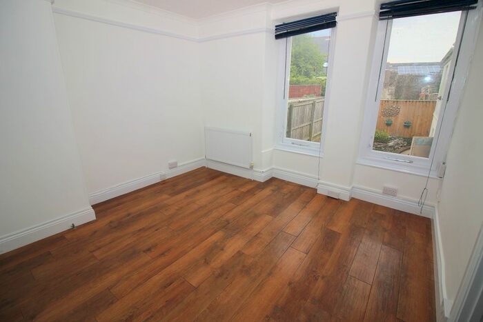 2 Bedroom Flat To Rent In Ridgeway, Plympton, Plymouth, PL7