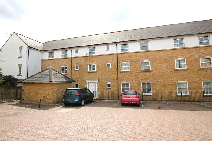 2 Bedroom Apartment For Sale In Gresley Drive, Braintree, CM7
