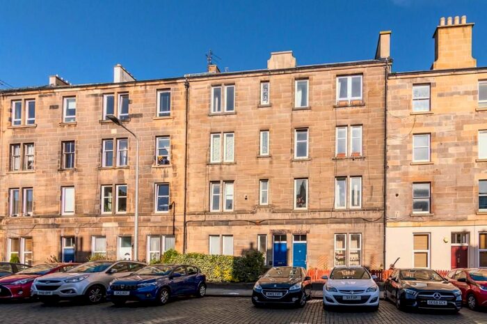 2 Bedroom Flat To Rent In Pitt Street, Leith, Edinburgh, EH6