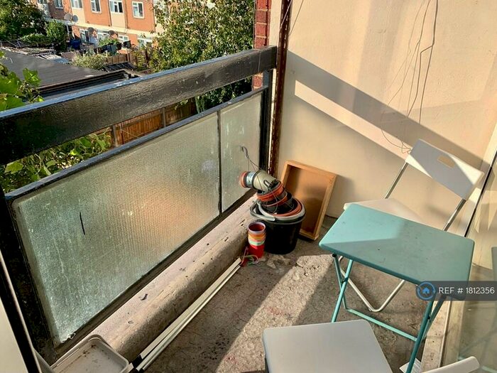 5 Bedroom Maisonette To Rent In Jamaica Street, London, E1