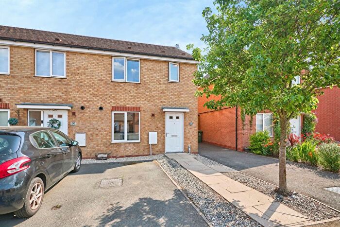 3 Bedroom End Terrace House For Sale In Lakelot Close, Willenhall, WV12