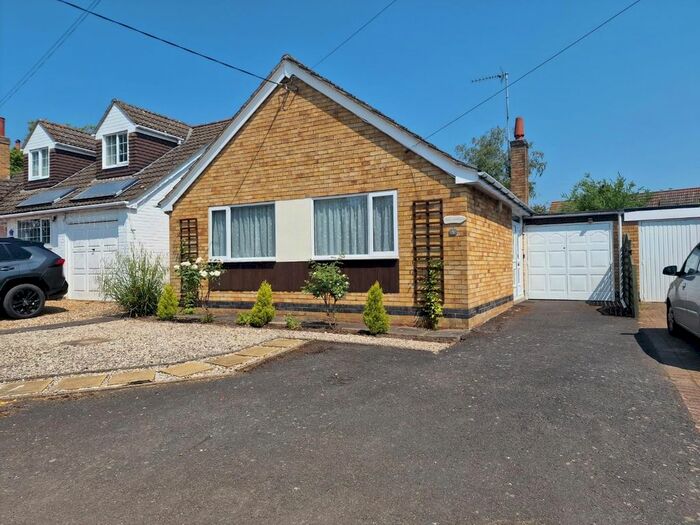 3 Bedroom Detached Bungalow For Sale In High Street, Yelvertoft, Northampton, NN6