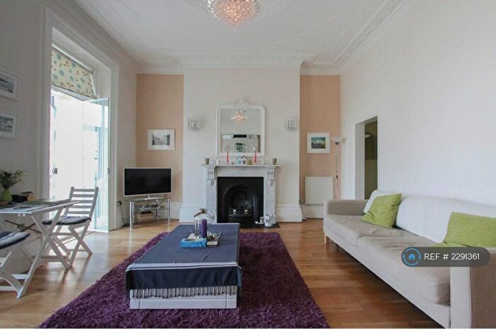 1 Bedroom Flat To Rent In Marine Square, Brighton, BN2