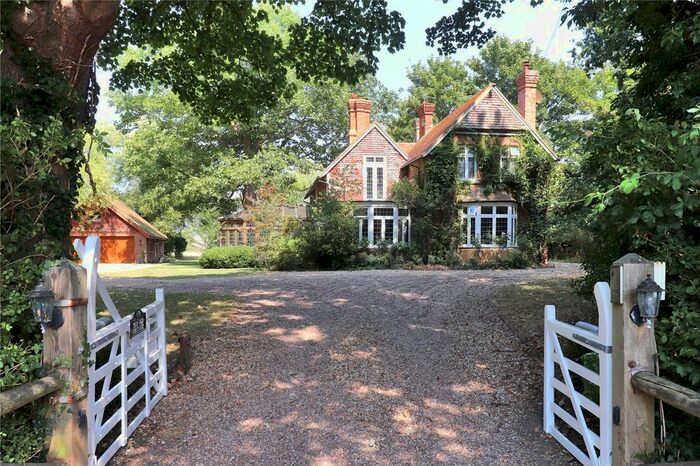 5 Bedroom Detached House For Sale In Church Road, Burmarsh, Romney Marsh, Kent, TN29