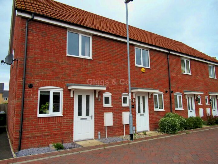 2 Bedroom End Of Terrace House To Rent In Crocus Close, St Neots PE19