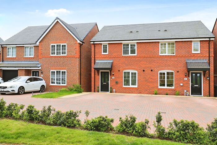 3 Bedroom Semi Detached House For Sale In Harebell Close, Stourport-On-Severn, DY13