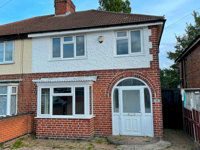 3 Bedroom Semi-Detached House To Rent In Narborough Road South, Narborough, LE3
