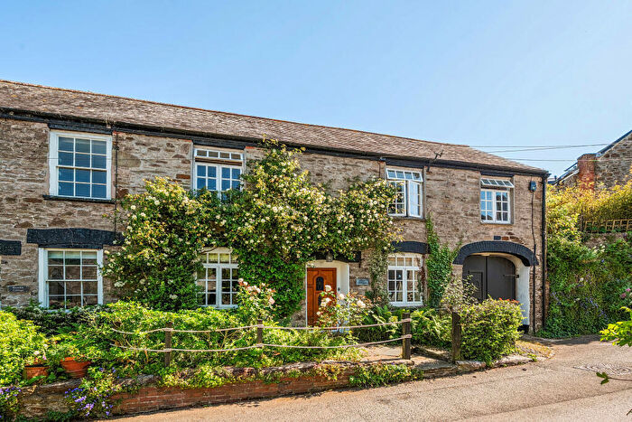 3 Bedroom Cottage For Sale In Holbeton, Plymouth, Devon, PL8