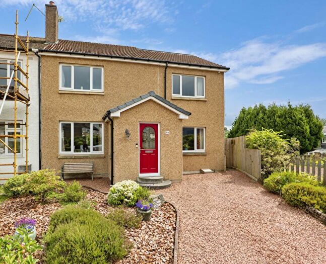 4 Bedroom Semi-Detached House For Sale In Largie Road, Muirend, G43