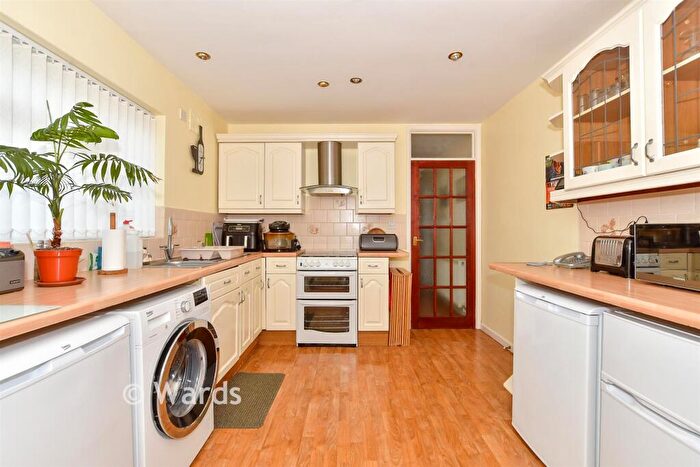 3 Bedroom Semi-Detached Bungalow For Sale In Cliftonville Avenue, Ramsgate, Kent, CT12