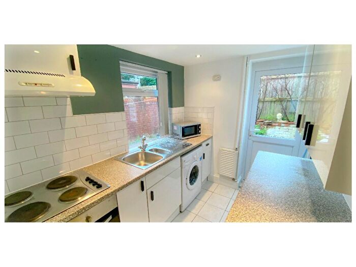 3 Bedroom House To Rent In Mostyn Road (D), Edgbaston, Birmingham, West Midlands, B16