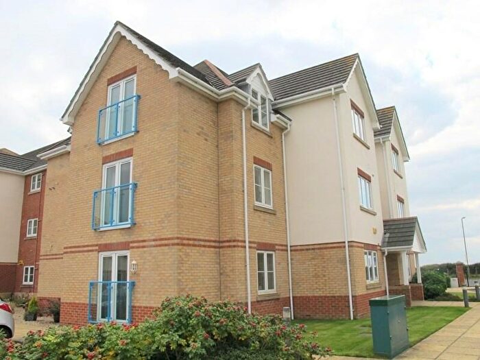 2 Bedroom Apartment To Rent In Ross House, Marine Parade West, Lee-On-The-Solent, Hampshire, PO13