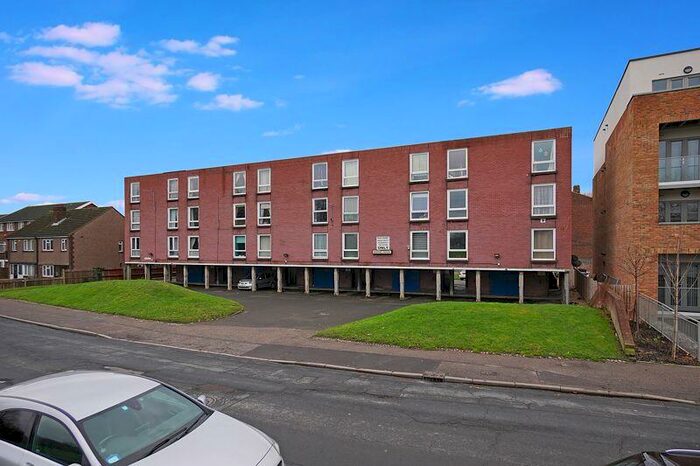 1 Bedroom Flat To Rent In Marlborough Road, Gillingham, ME7