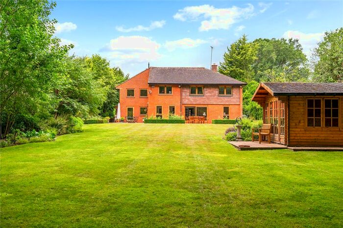 4 Bedroom Detached House For Sale In Broadlayings, Woolton Hill, Newbury, Berkshire, RG20
