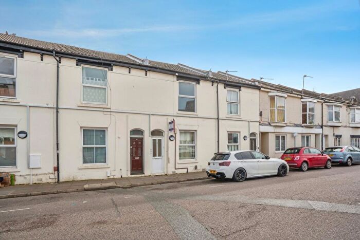 2 Bedroom Flat For Sale In Somers Road, Southsea, Hampshire, PO5