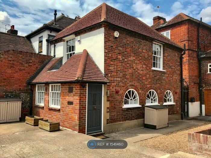 2 Bedroom Detached House To Rent In Liston Road, Marlow, SL7