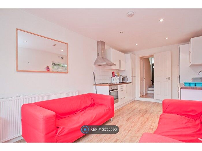 5 Bedroom Terraced House To Rent In Elcot Avenue, London, SE15