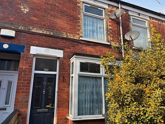 2 Bedroom Terraced House To Rent In Woodbine Villas, Reynoldson Street, Hull, HU5