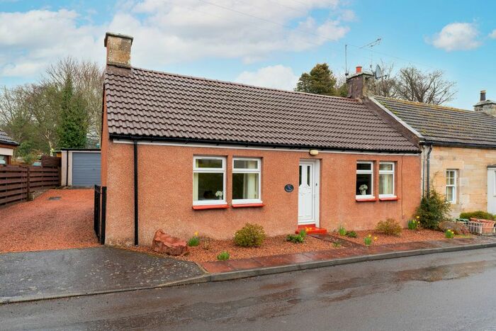 2 Bedroom Cottage For Sale In Old Mill Road, Craigrothie, KY15