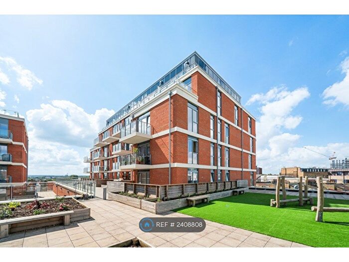 1 Bedroom Flat To Rent In Hoopers Mews, London, W3