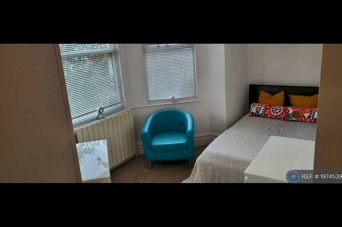 Studio To Rent In Comberton Rd, Kidderminster, DY10