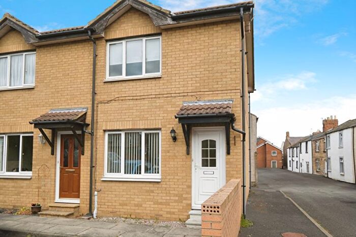 2 Bedroom End Of Terrace House To Rent In Browns Court, Amble, NE65