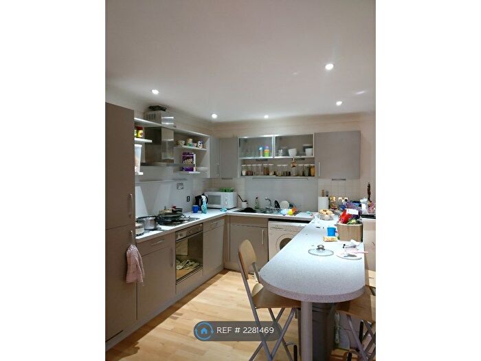 2 Bedroom Flat To Rent In Argyle Street, Glasgow, G2