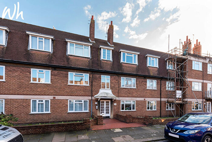 2 Bedroom Flat To Rent In Sheridan Mansions, Sheridan Terrace, BN3