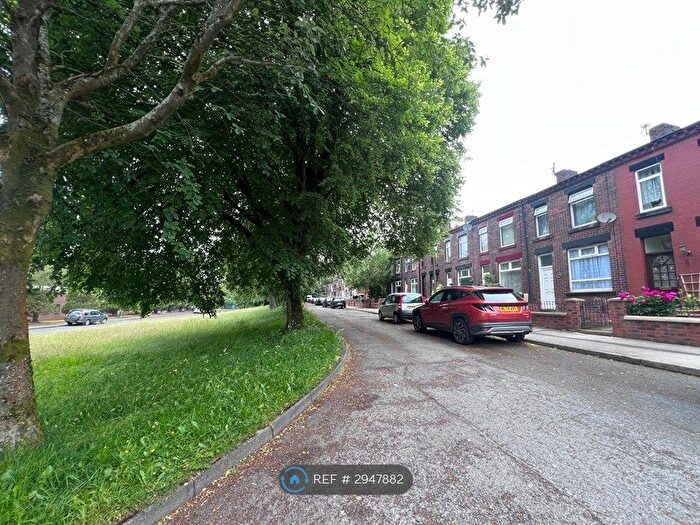 2 Bedroom Terraced House To Rent In Brookfield St, Bolton, BL2