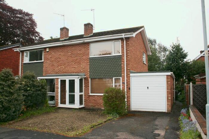 2 Bedroom Semi-Detached House To Rent In New Road, Bromsgrove, B60