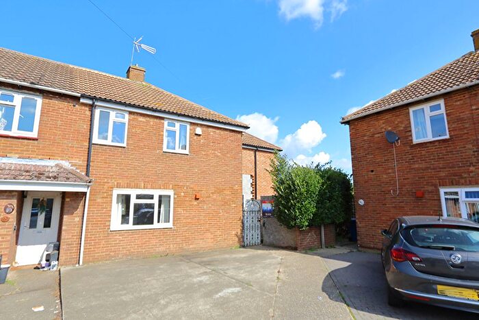 3 Bedroom End Of Terrace House For Sale In Fostall Road, Faversham, ME13
