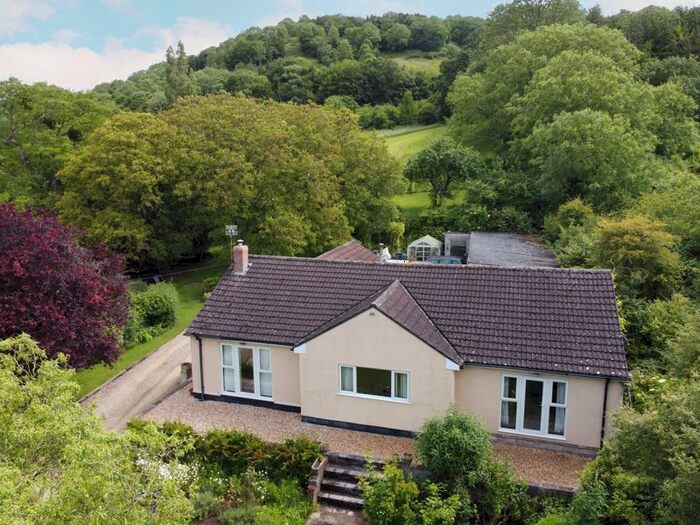 5 Bedroom Detached Bungalow For Sale In Littleton, Somerton, TA11