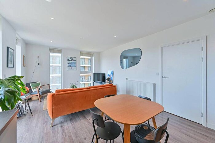 2 Bedroom Flat For Sale In Drummond House, Woolwich Riverside, London, SE18