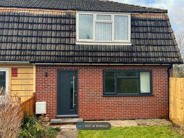 3 Bedroom Semi-Detached House To Rent In Barbour Gardens, Bristol, BS13