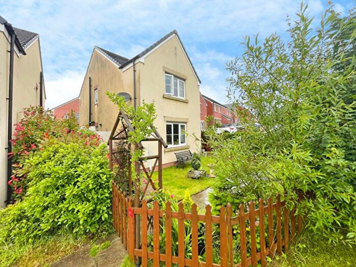 3 Bedroom Detached House For Sale In Llys Ceirios, Coity, CF35