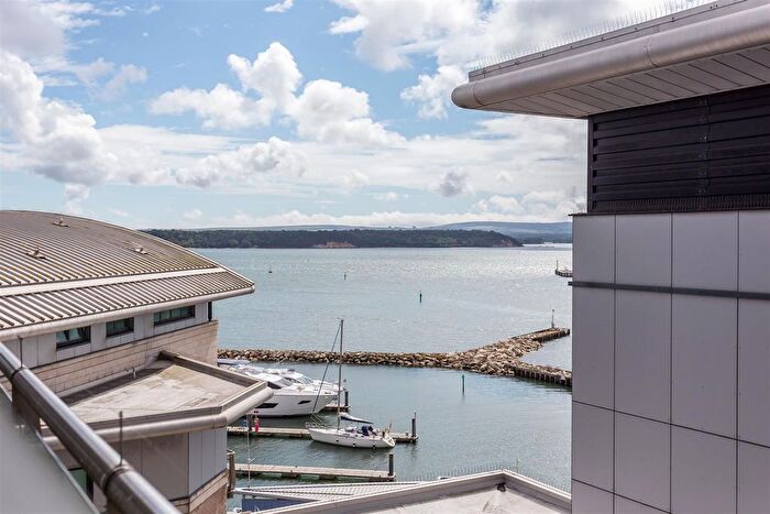 3 Bedroom Flat To Rent In Dolphin Quays, Poole, BH15