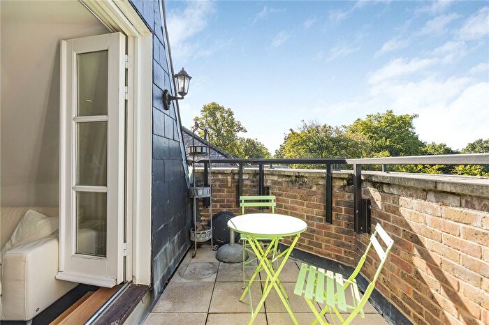 1 Bedroom Flat To Rent In Ham Common, Richmond, TW10