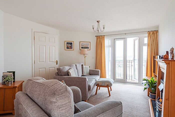 2 Bedroom Flat For Sale In Hayling Close, Priddys Hard, Gosport, Hampshire, PO12