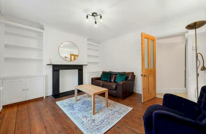 2 Bedroom Flat To Rent In Dorset Street, Marylebone, London, W1U