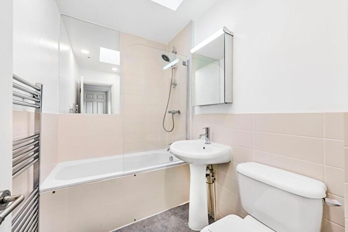 1 Bedroom Flat To Rent In Bulstrode Street, London, W1U