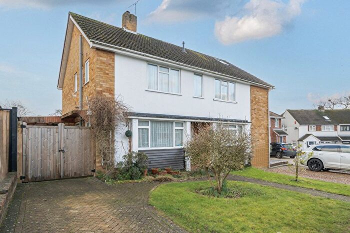 3 Bedroom Semi Detached House For Sale In Meadow Walk, Bourne End, Buckinghamshire, SL8
