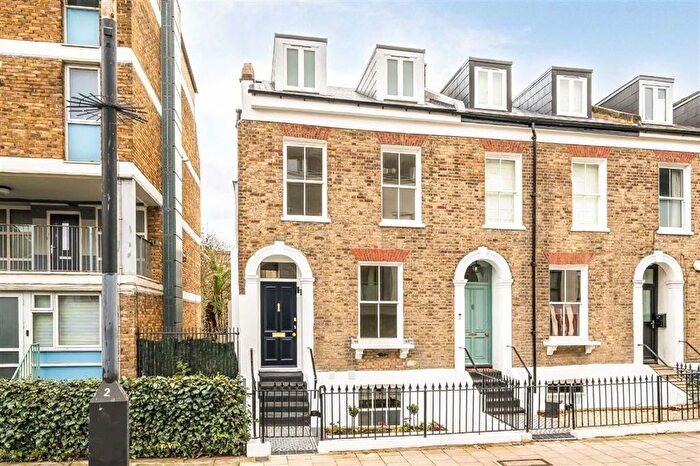 4 Bedroom Property For Sale In Sidney Road, Stockwell, SW9