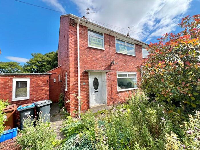3 Bedroom Semi Detached House For Sale In Grasmere Grove, Crook, DL15