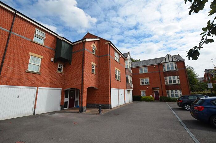 2 Bedroom Apartment To Rent In Roman Road, Chester Green, Derby, DE1