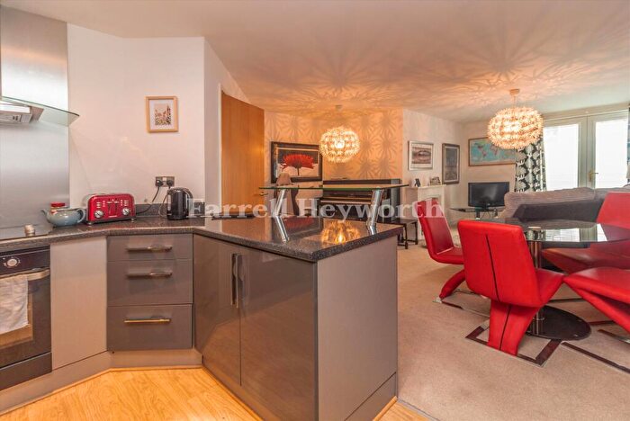 2 Bedroom Flat For Sale In Damside Street, Lancaster, LA1
